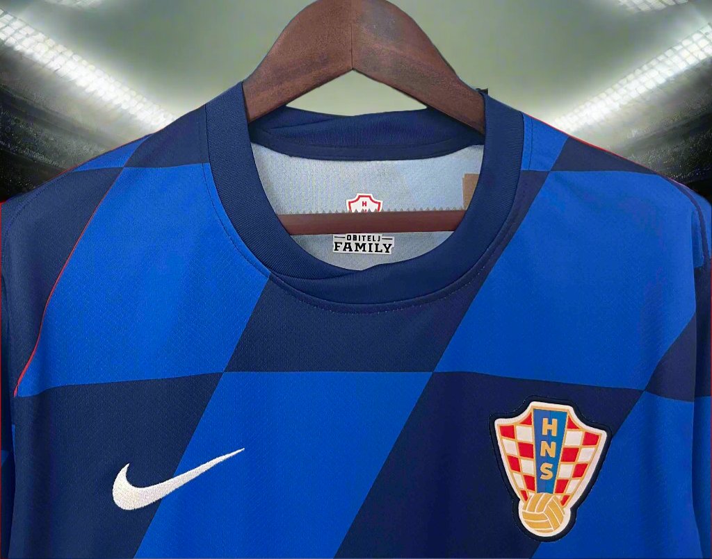 Croatia 24-25 Away Shirt collar