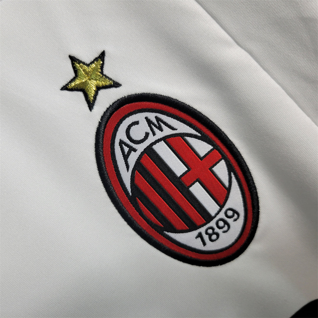 AC Milan 07-08 Away Retro Shirt crest