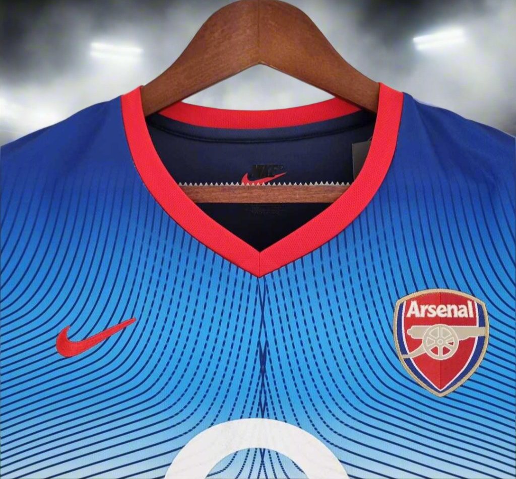 Arsenal 02-03 Away Retro Shirt collar