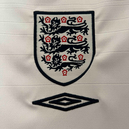 England 04-06 Home Retro Shirt crest