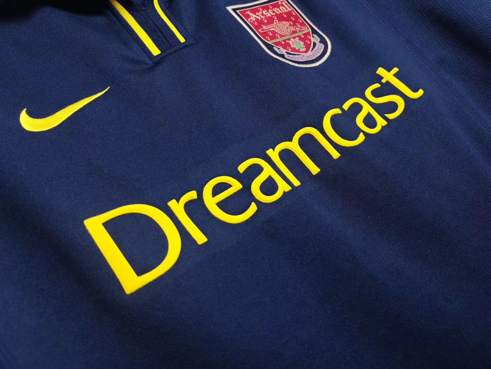 Arsenal 00-02 3rd Retro Shirt sponsor