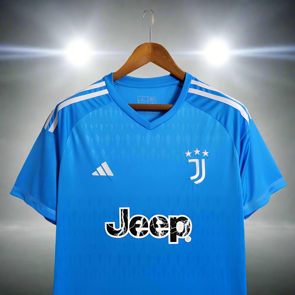 Juventus 23-24 Goalkeeper Shirt sponsor