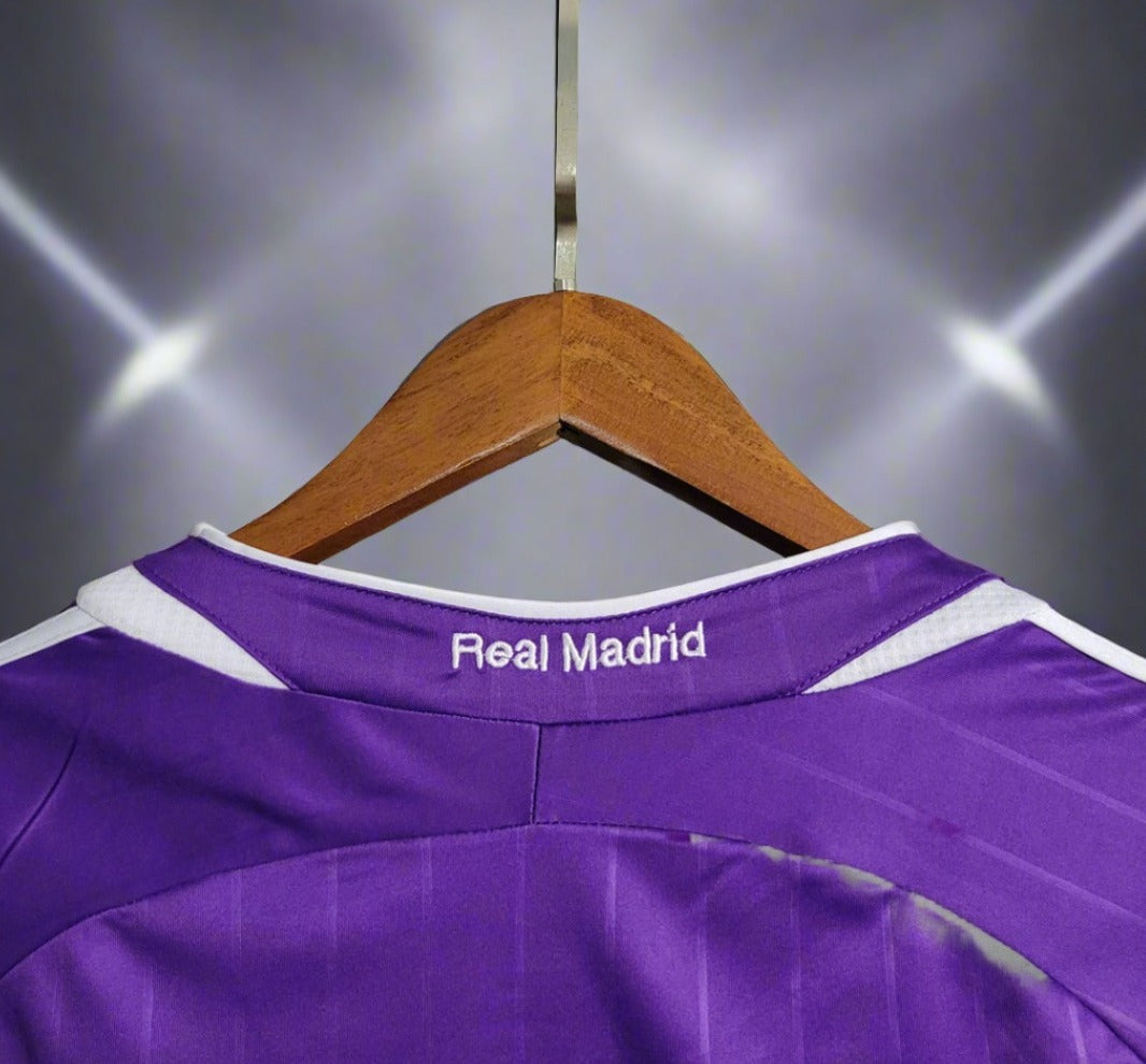 Real Madrid 06-07 3rd Retro Shirt neck