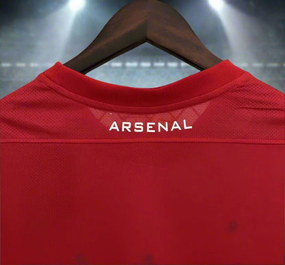 Arsenal 11-12 Home Retro Shirt collar