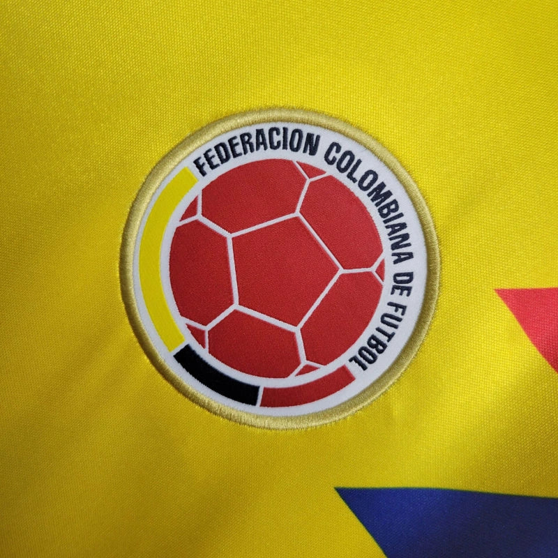 Colombia 90-91 Away Retro Shirt crest