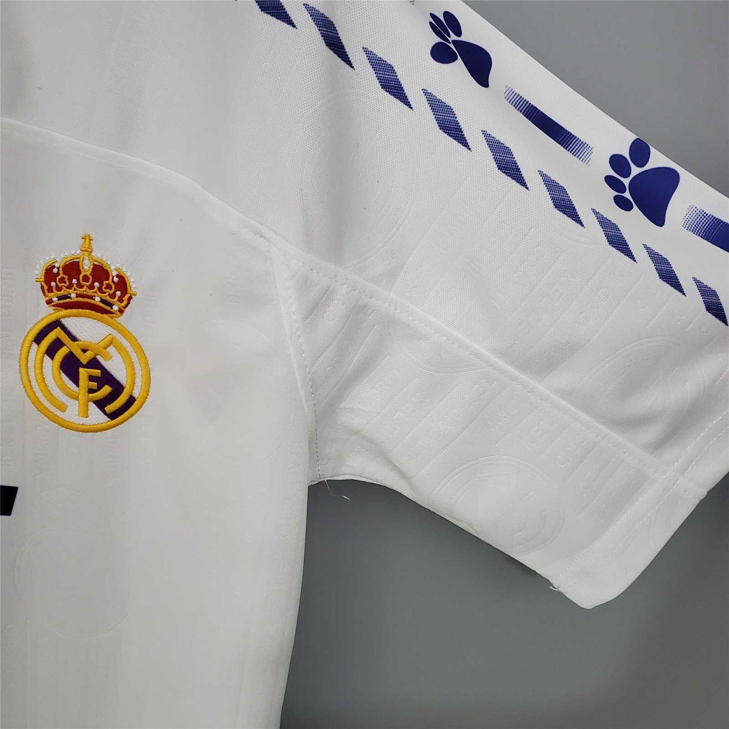 Real Madrid 96-97 Home Retro Shirt sleeve