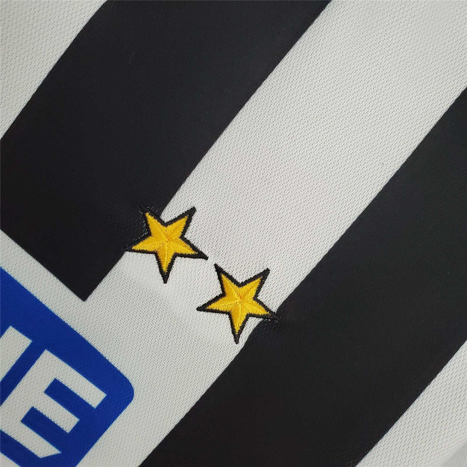 Juventus 94-95 Home Retro Shirt crest