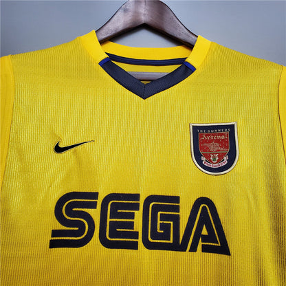 Arsenal 99-01 Away Retro Shirt sponsor