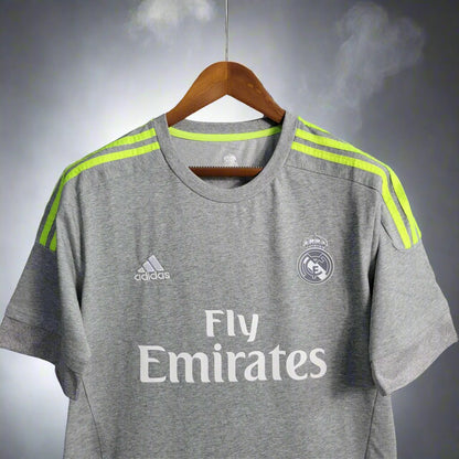 Real Madrid 15-16 Away Retro Shirt sponsor