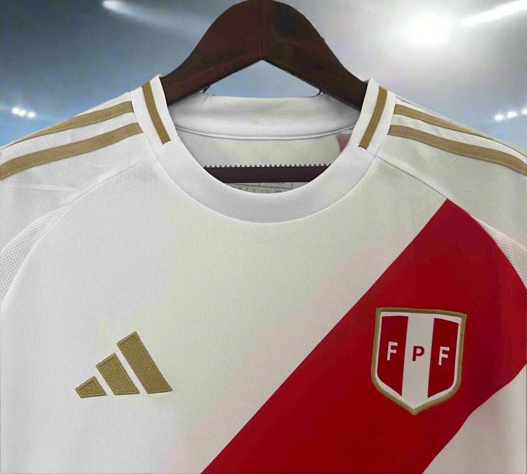 Peru 24-25 Home Shirt collar