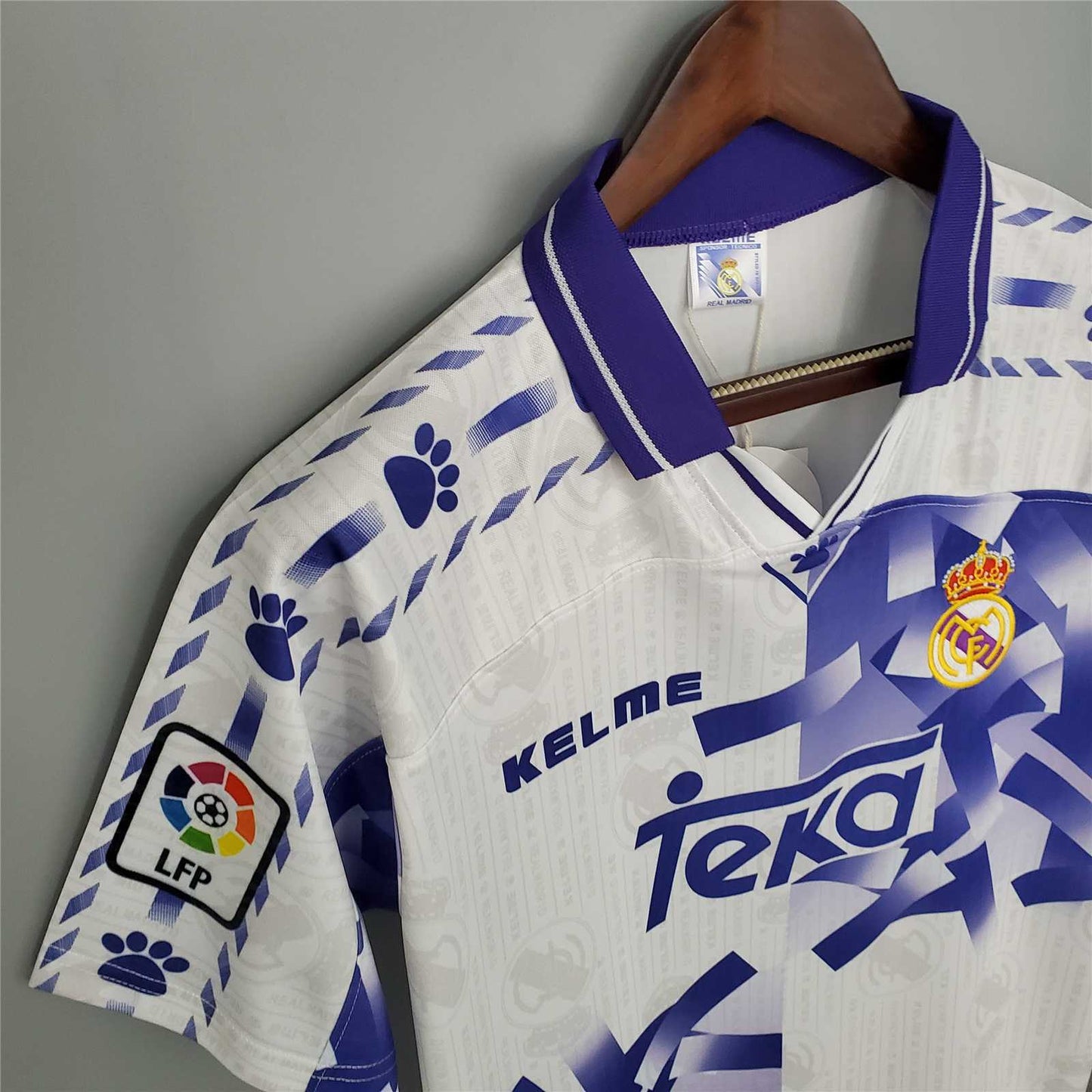 Real Madrid 96-97 3rd Retro Shirt side