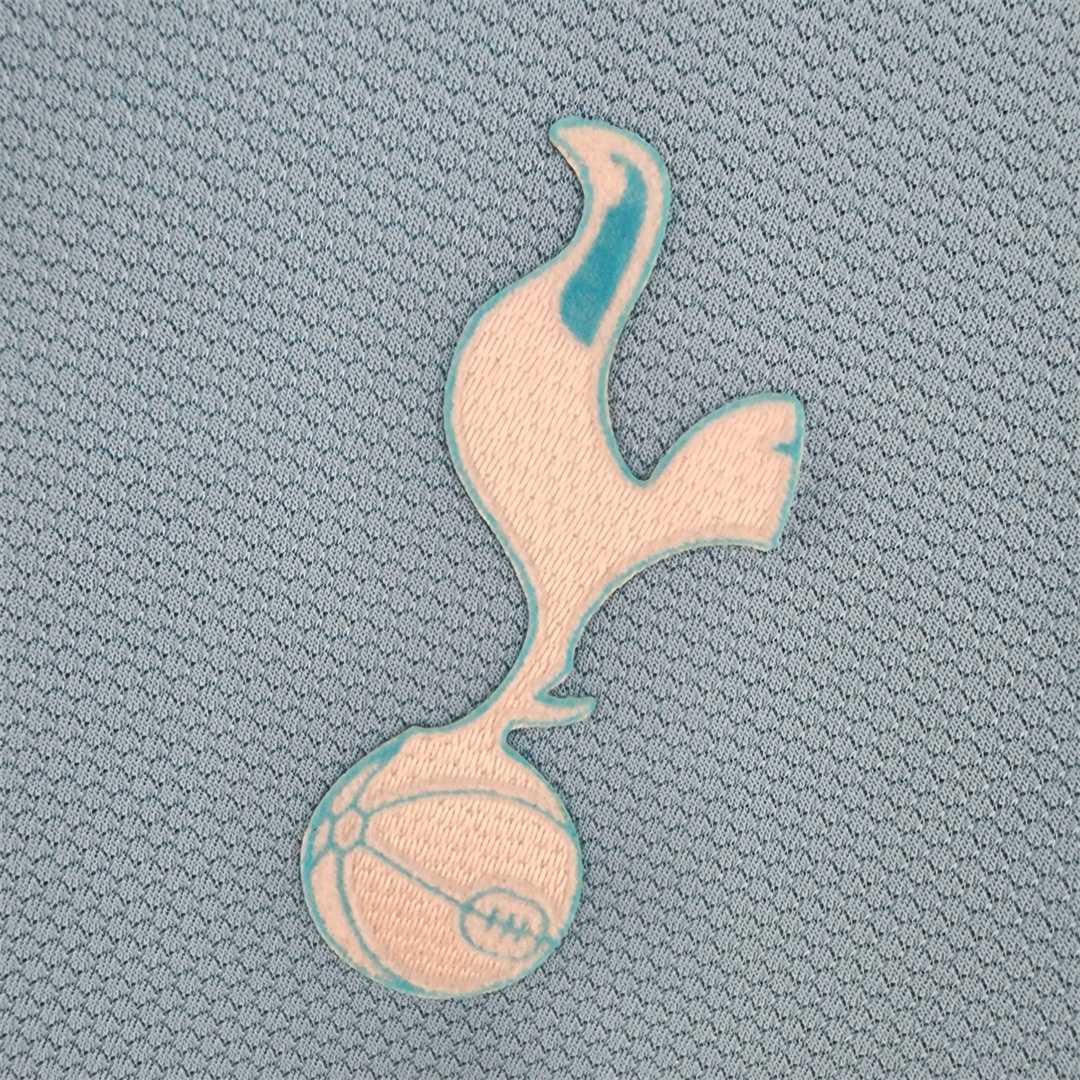 Tottenham Hotspur 06-07 Away Retro Shirt badge