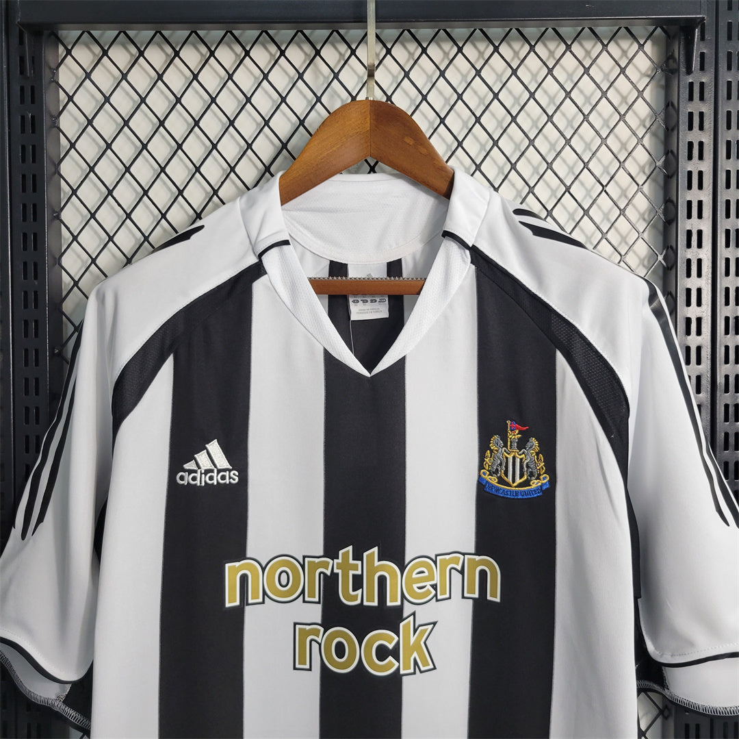 Newcastle United 05-07 Home Shirt sponsor