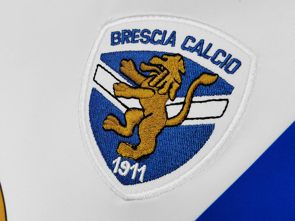 Brescia 03-04 Away Retro Shirt crest