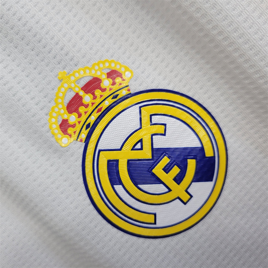 Real Madrid 15-16 Home Retro Shirt badge