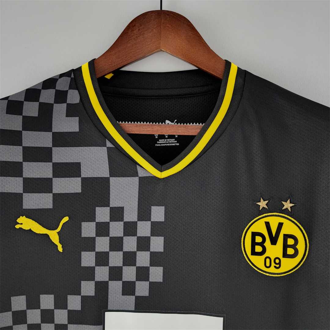 Borussia Dortmund 23-34 Away Shirt neck