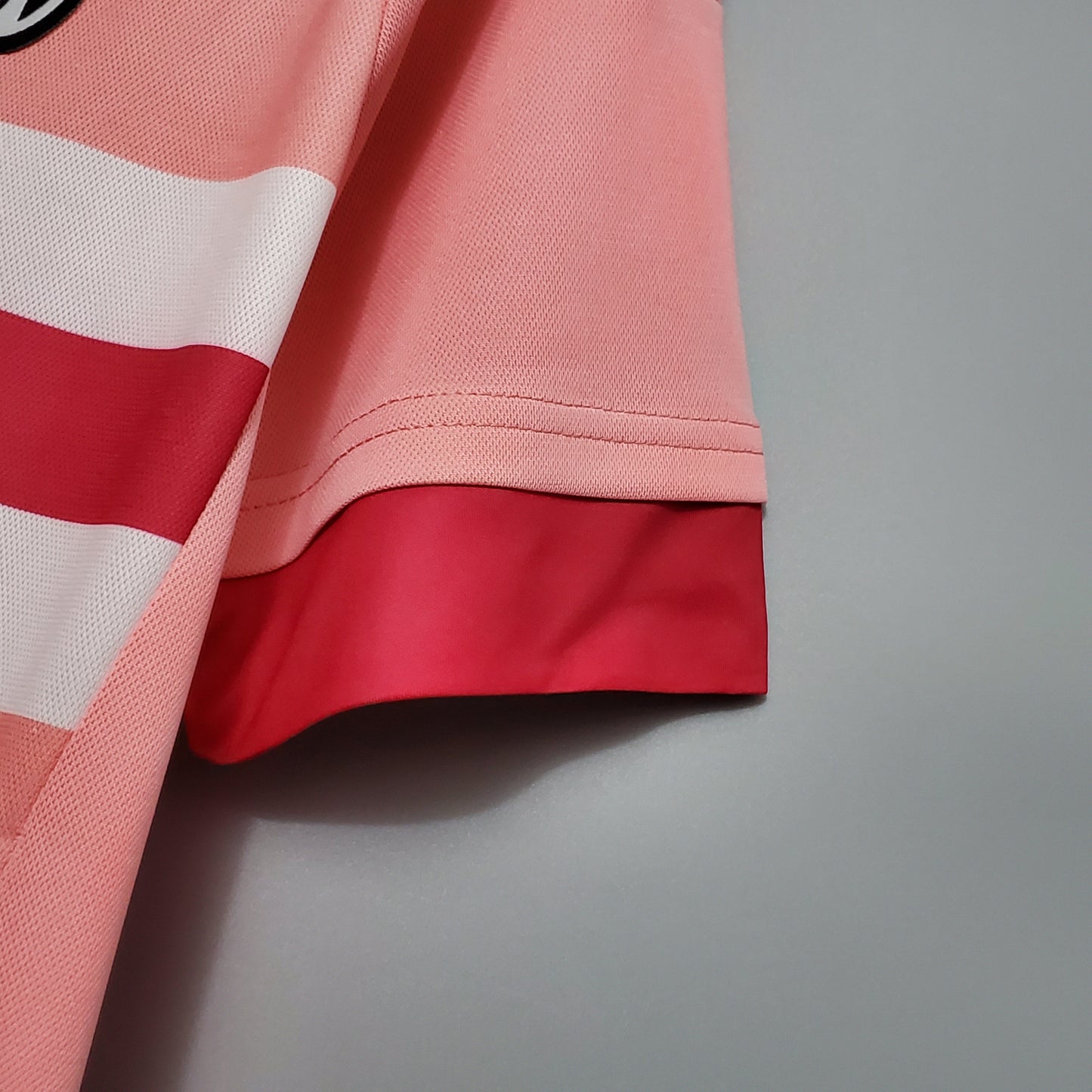 Juventus 15-16 Away Retro Shirt sleeve