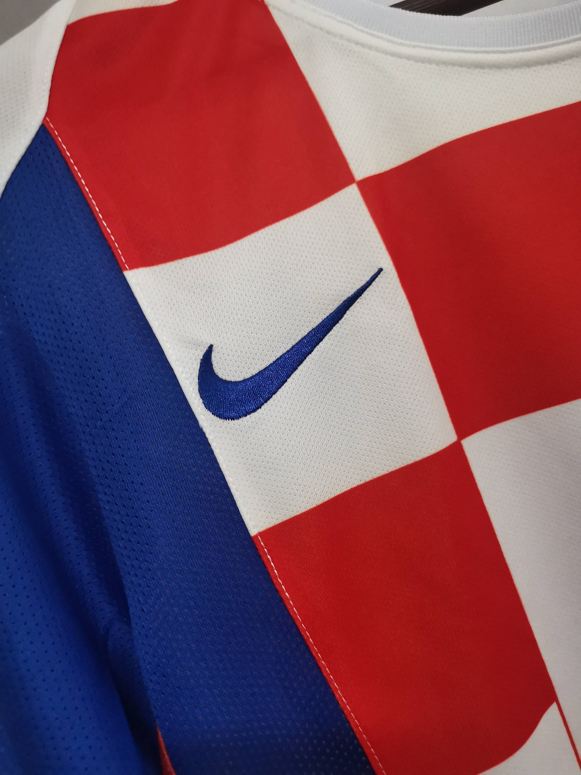 Croatia 02-04 Home Retro Shirt brand