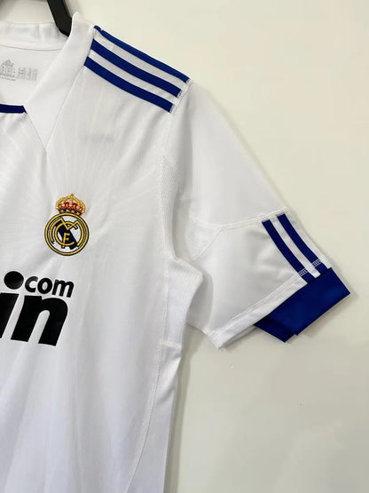 Real Madrid 10-11 Home Retro Shirt badge