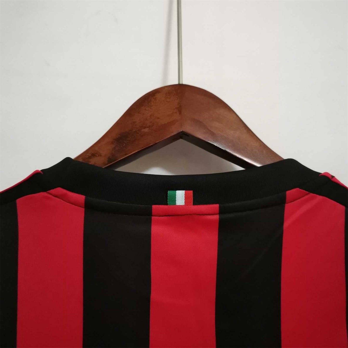 AC Milan 17-18 Home Retro Shirt collar