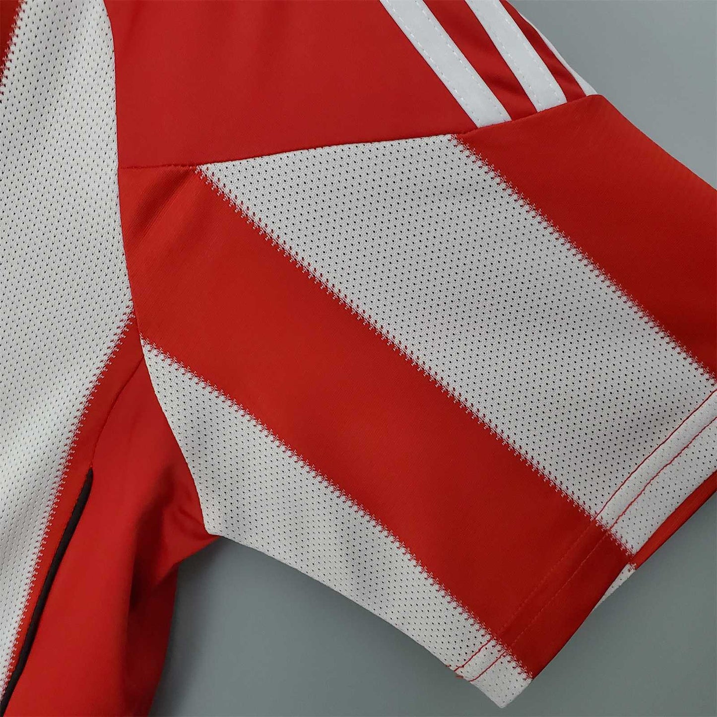 Bayern Munich 10-11 Home Retro Shirt  sleeve