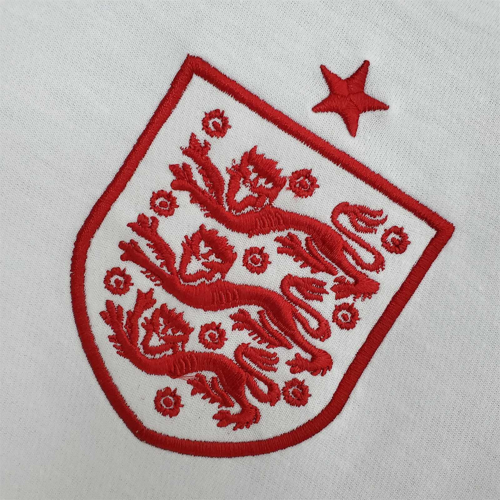 England 12-13 Home Retro Shirt crest