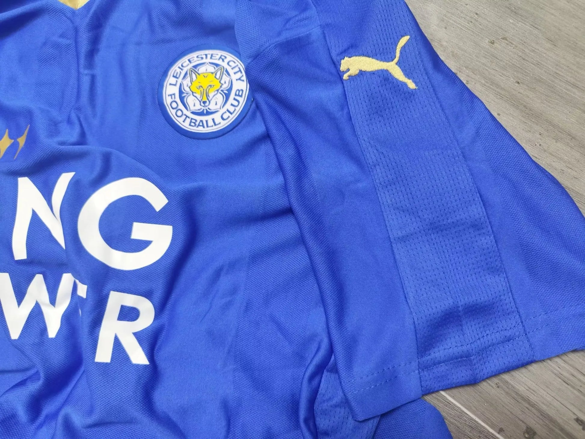 Leicester City 15-16 Home Shirt sleeve