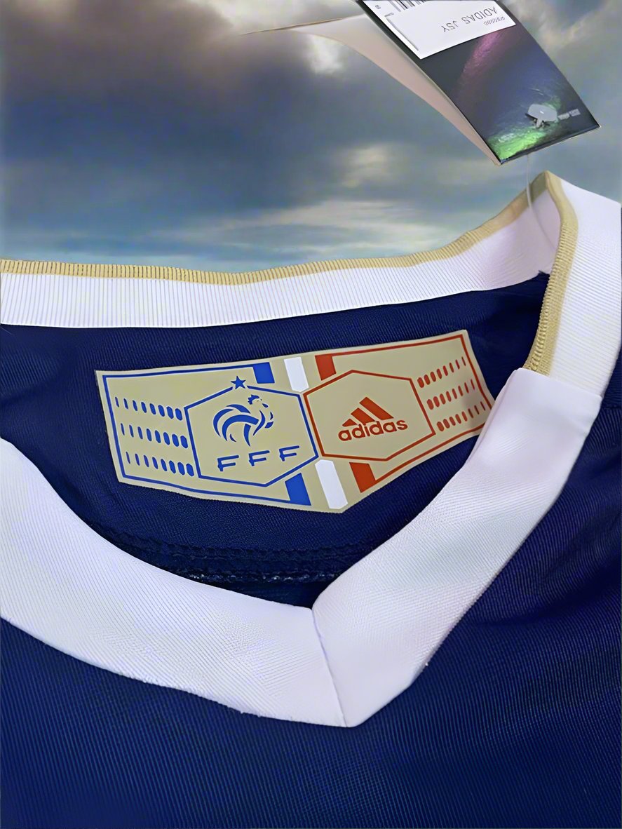 France 10-11 Home Retro Shirt neck