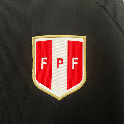 Peru 24-25 Away Shirt crest