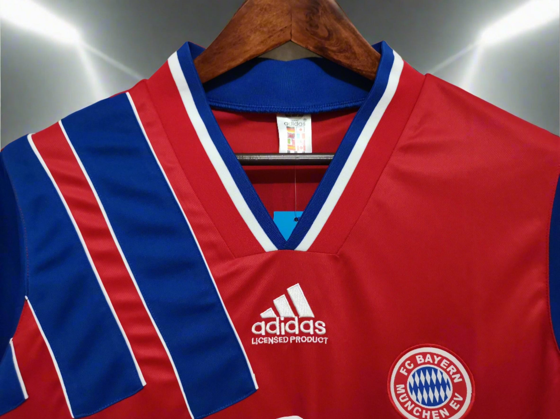 Bayern Munich 93-94 Home Retro Shirt collar