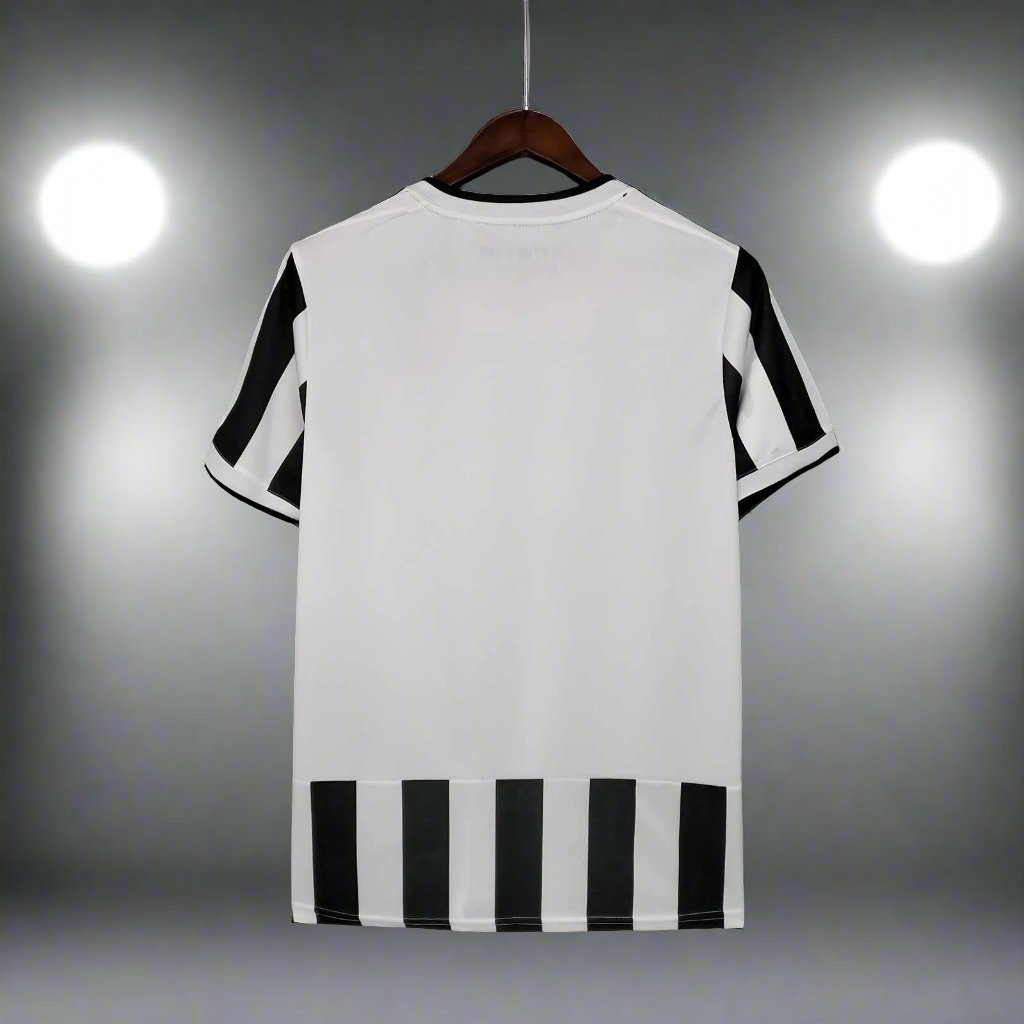 Juventus 21-22 Home Shirt rear