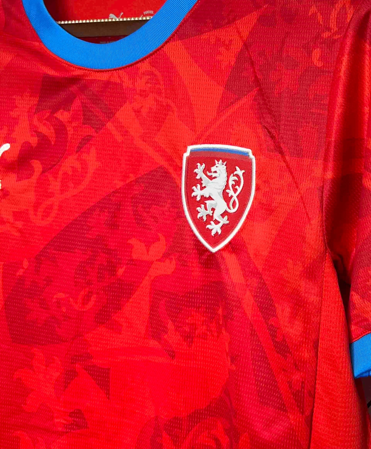 Czech Republic 24-25 Home Shirt crest