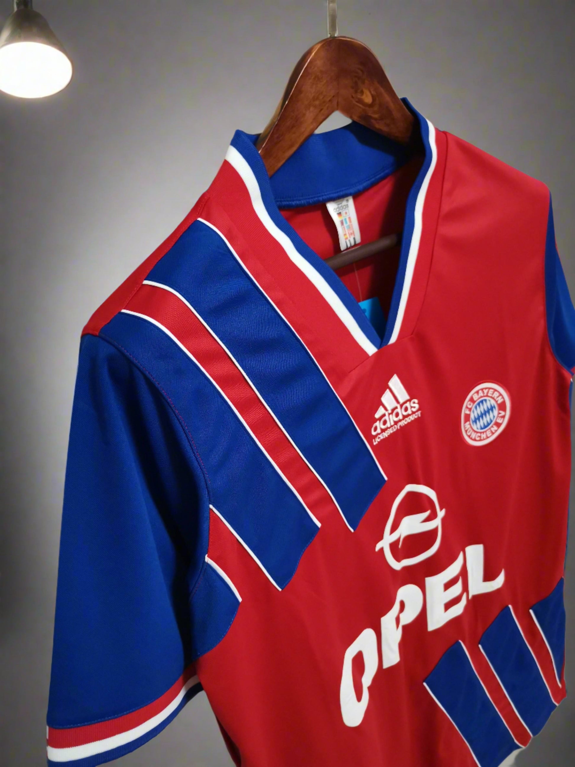 Bayern Munich 93-94 Home Retro Shirt side