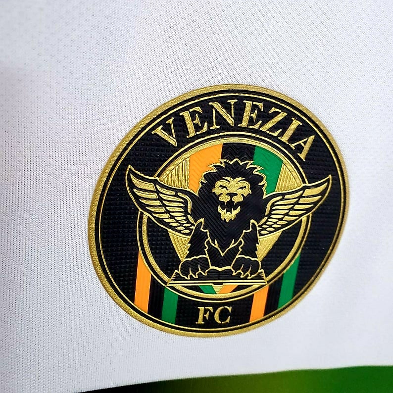 Venezia 21-22 Away Shirt crest