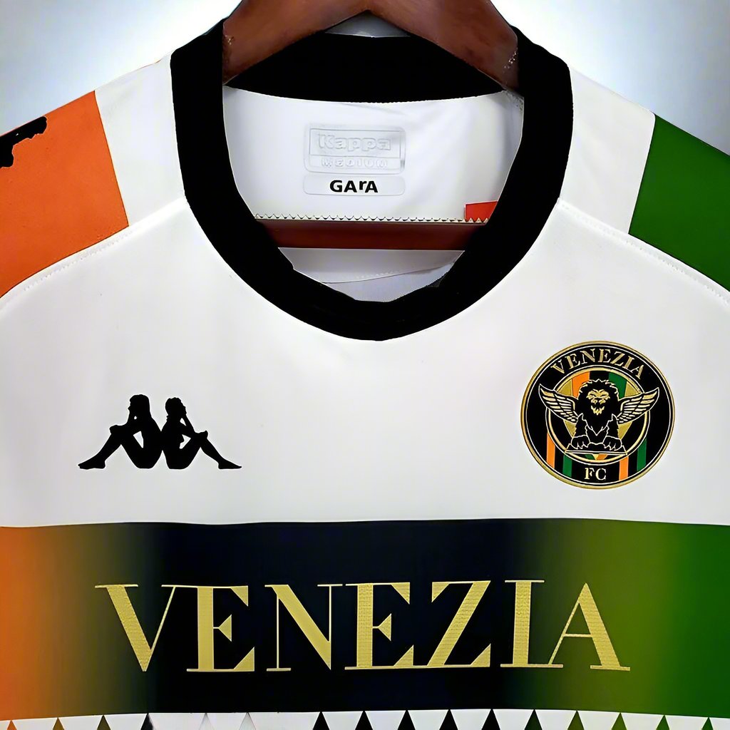 Venezia 21-22 Away Shirt collar