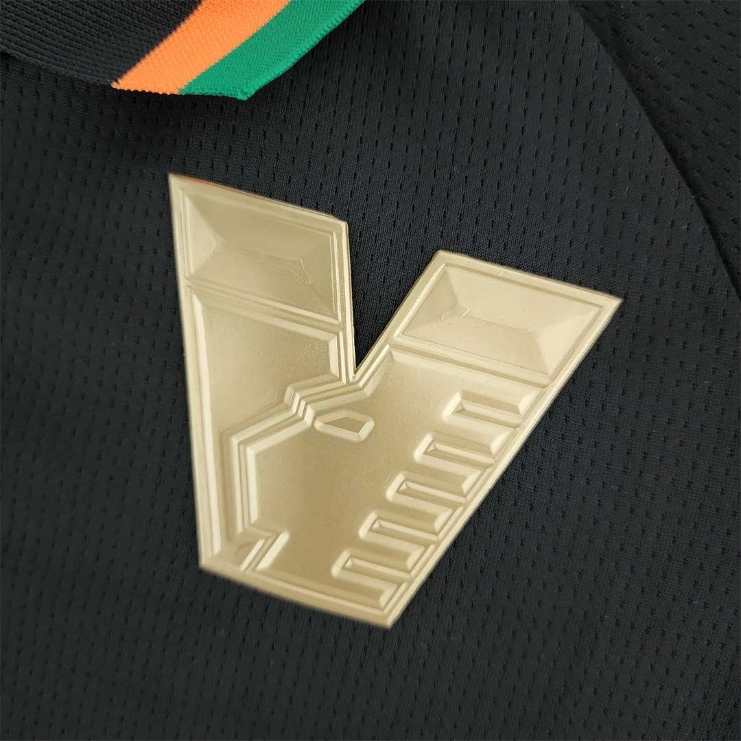 Venezia 22-23 Home Shirt crest