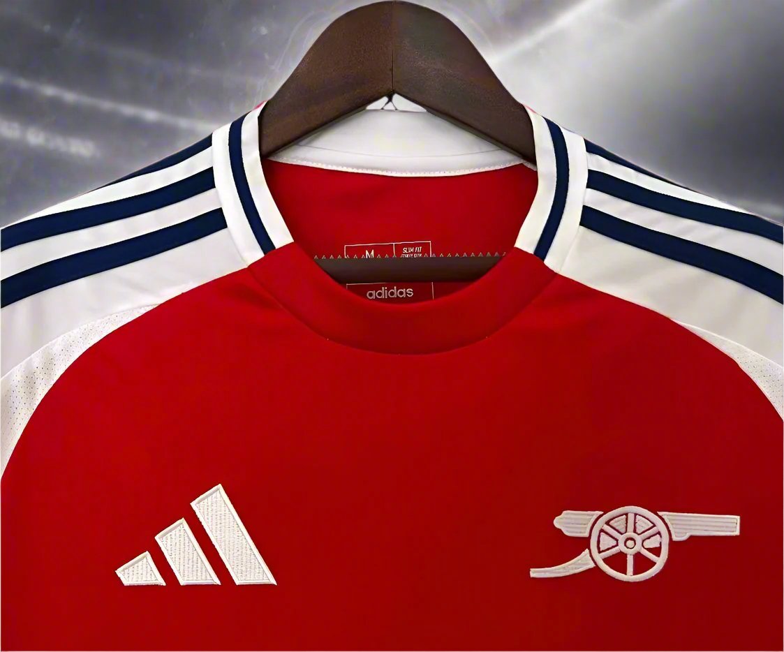 Arsenal 24-25 Home Shirt collar