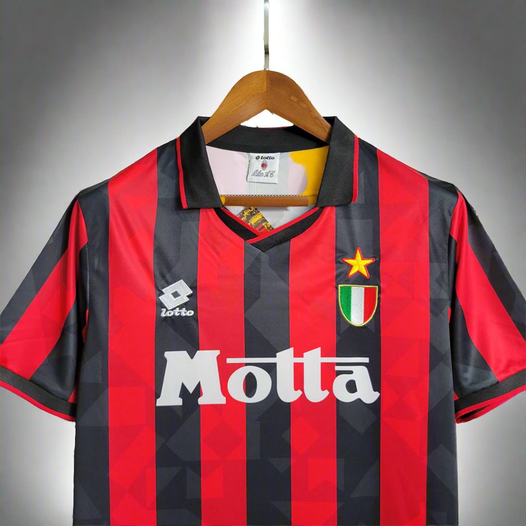 AC Milan 93-94 Home Shirt sponsor