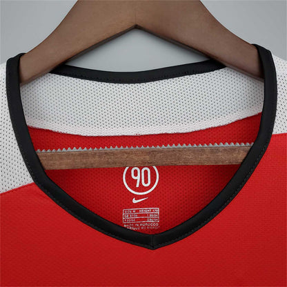 MNU 04-06 Home Shirt collar