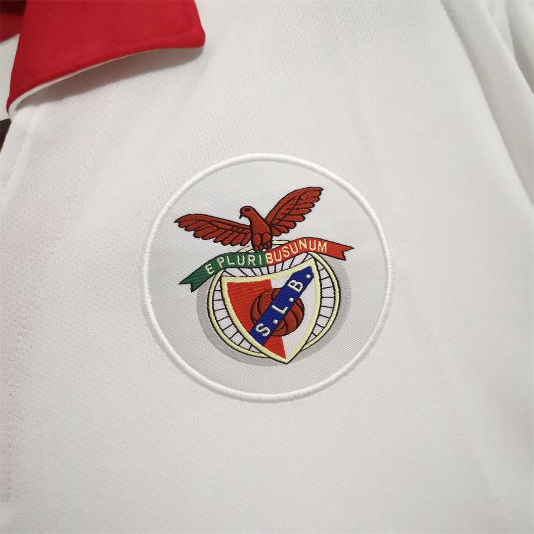 Benfica 60-70 Away Retro Shirt crest