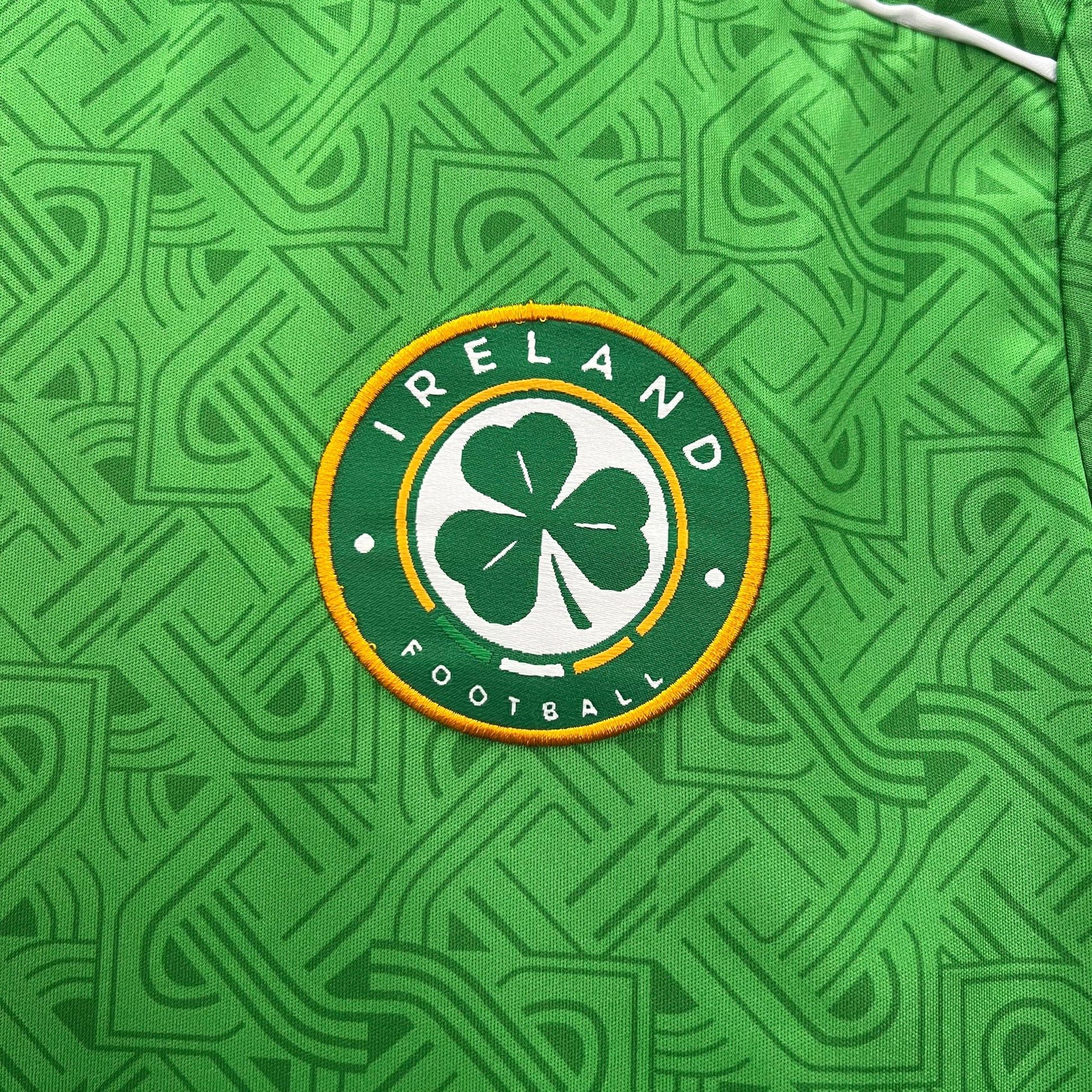 Ireland 24-25  Home Shirt crest