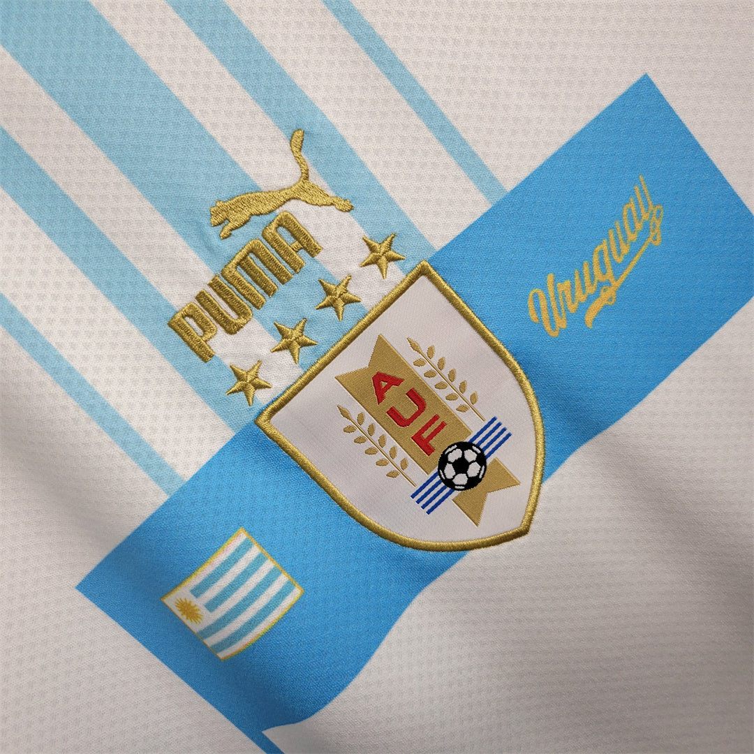 Uruguay 22-24 Away Shirt crest