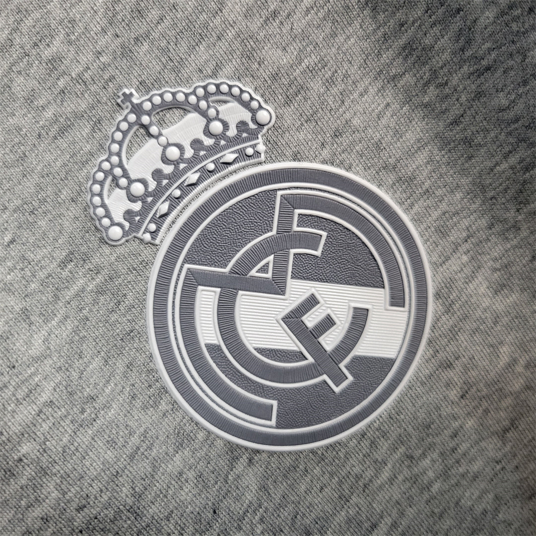 Real Madrid 15-16 Away Retro Shirt badge