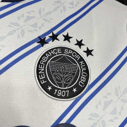 Fenerbahce 24-25 Away Shirt crest