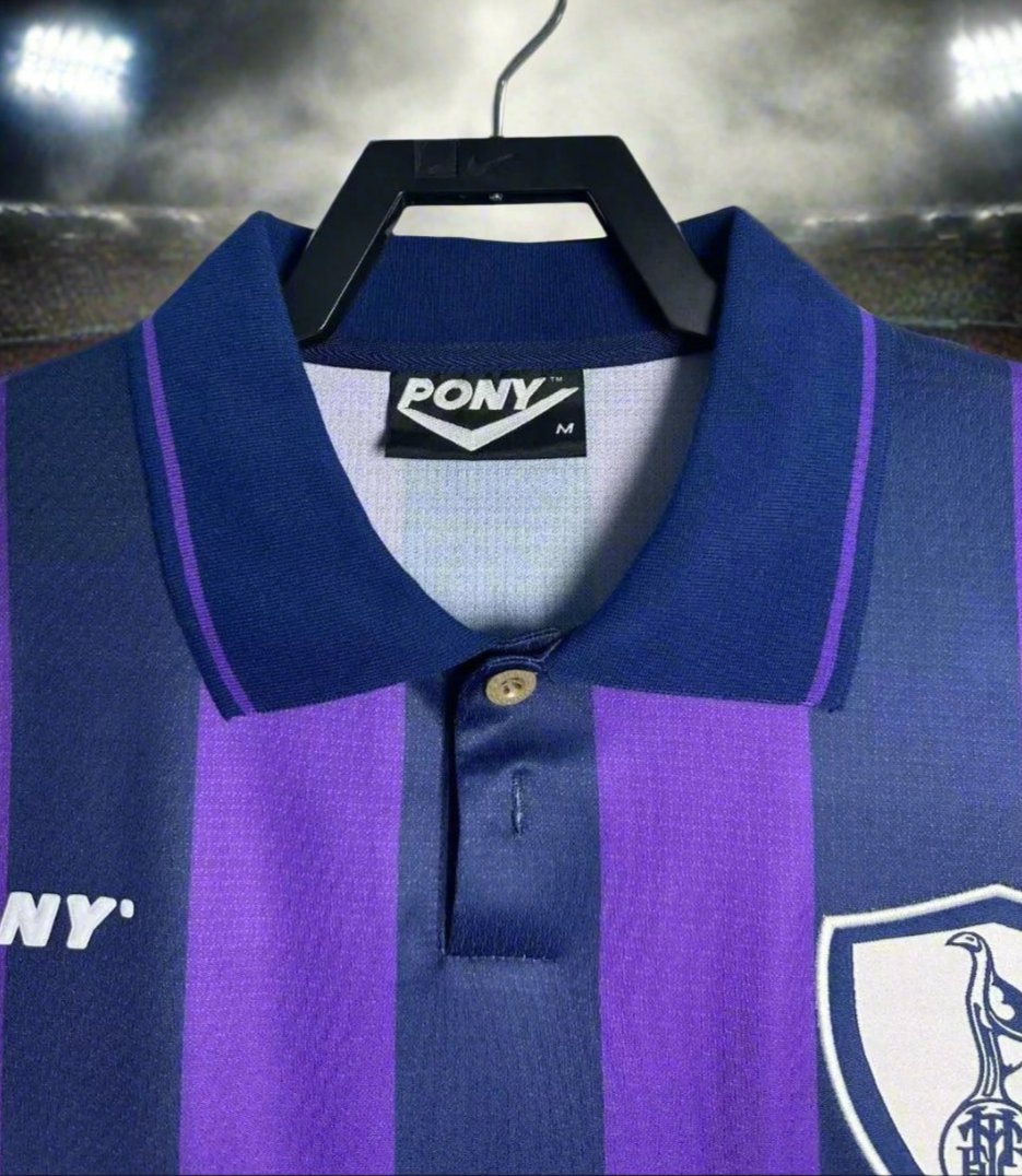 Tottenham Hotspur 95-96 Away Retro Shirt collar