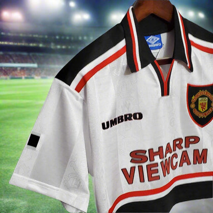 MNU 97-99 Away Shirt side