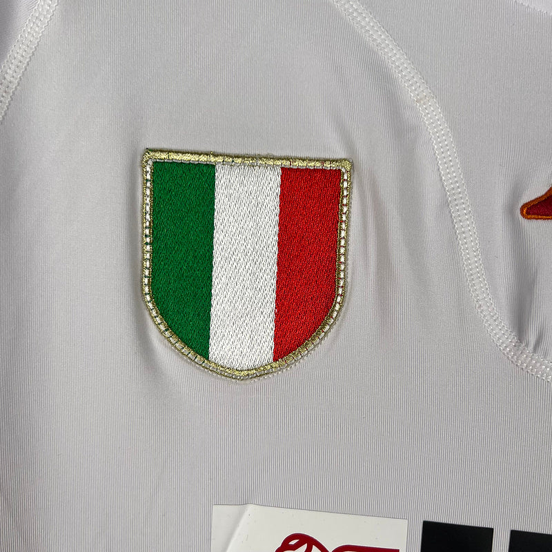 Roma 01-02 Away Retro Shirt badge