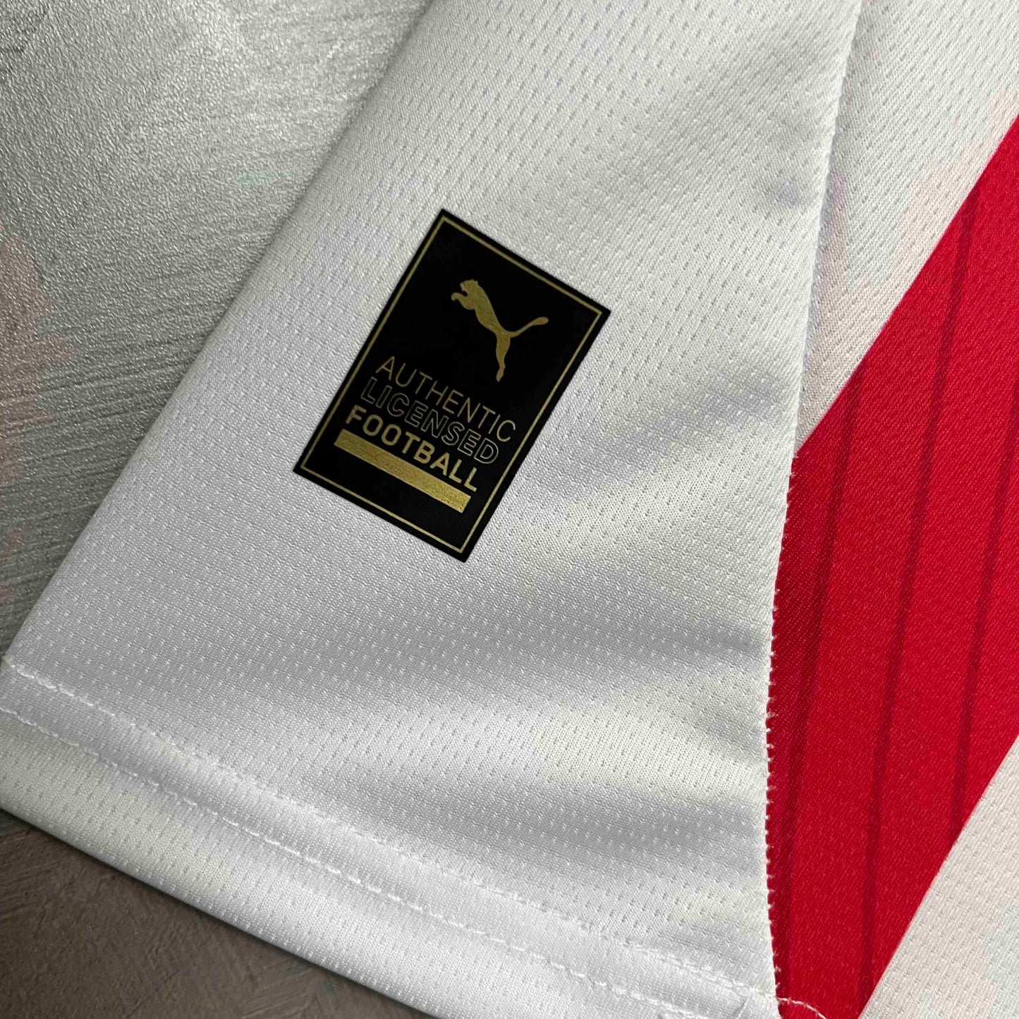 Paraguay 24-25 Home Shirt licence