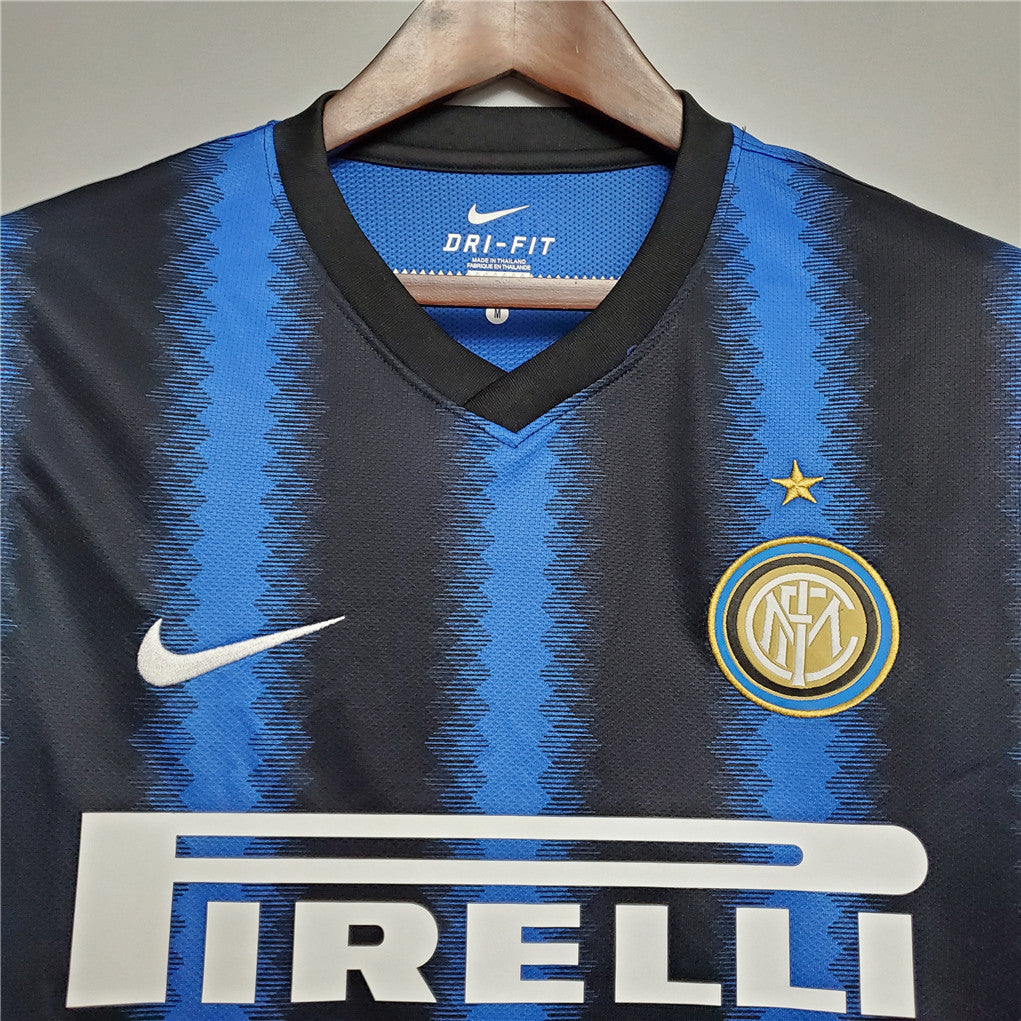 Inter Milan 10-11 Home Retro Shirt sponsor