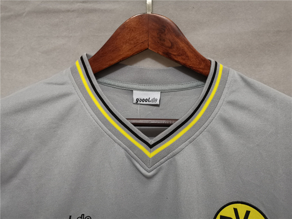 Borussia Dortmund 00-01 Away Retro Shirt neck